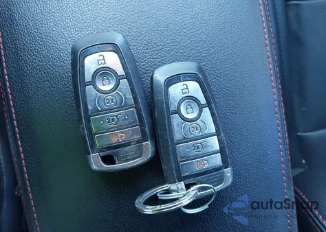 2019 Ford Explorer Sport z USA, uszkodzony, nr VIN 1FM5K8GTXKGA18669